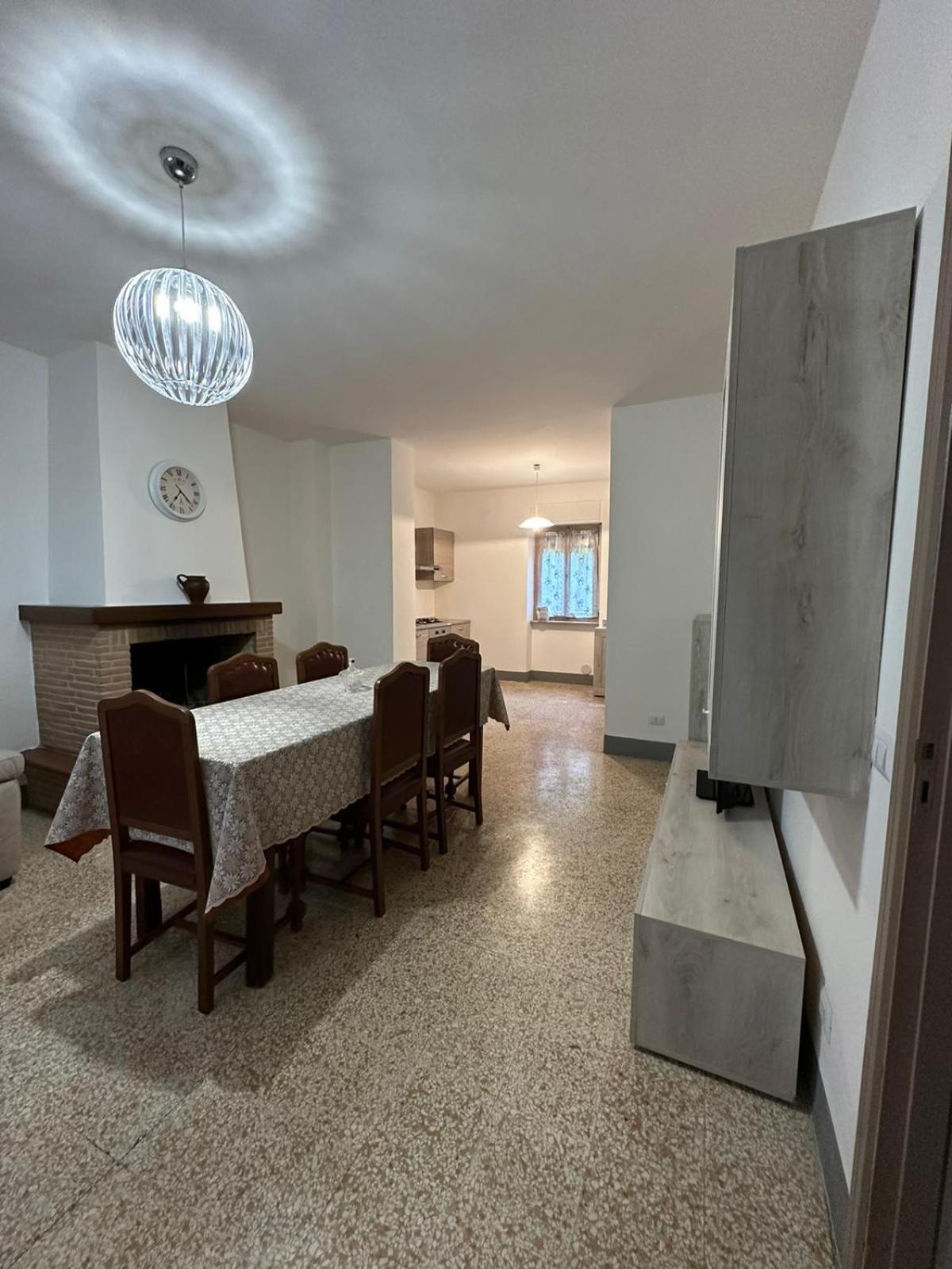 Casa Vacanze "La Torre" Cascia Exterior photo